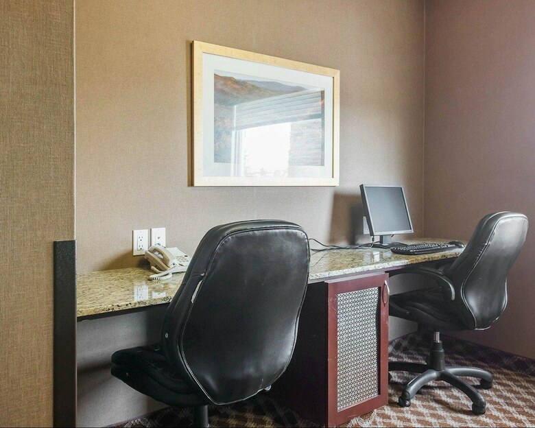 Hotel Comfort Inn & Suites