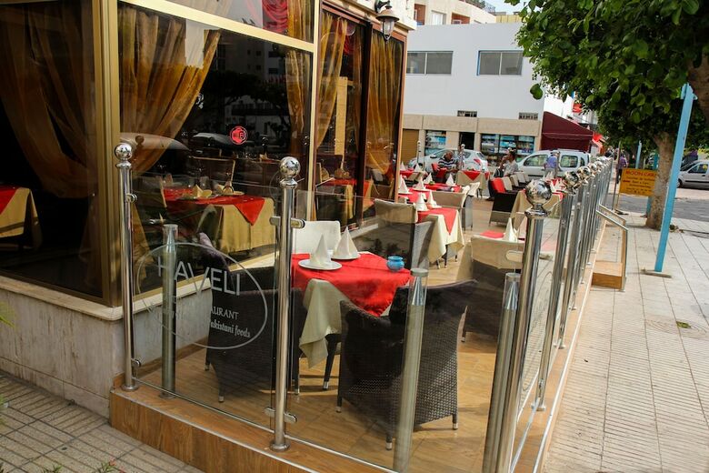 New Farah Hotel
