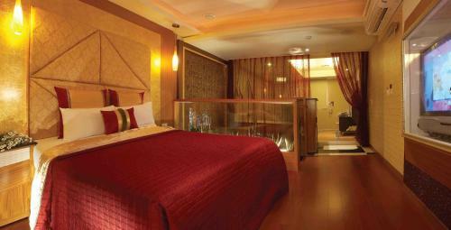 Spring Breeze Boutique Motel