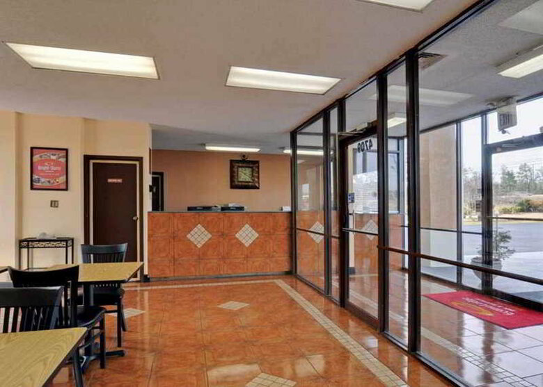 Hotel Econo Lodge  Inn & Suites
