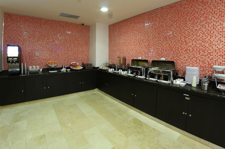 Hotel One Culiacan Forum