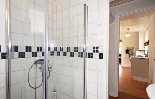 One-bedroom Holiday Home In Hunnebostrand