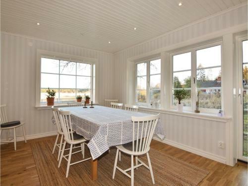 Three-bedroom Holiday Home In Kristinehamn