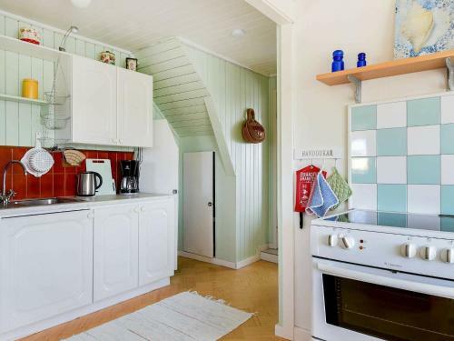 Three-bedroom Holiday Home In Fjell