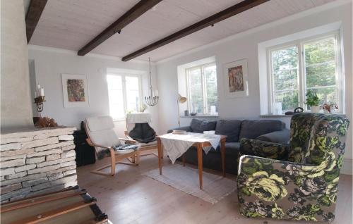 Four-bedroom Holiday Home In Larbro