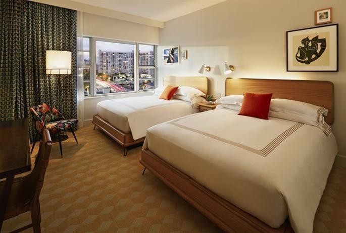 Hotel Churchill Suites Crown Miami Beach