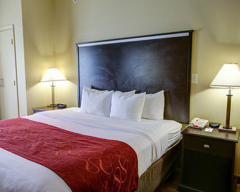 Hotel Comfort Suites