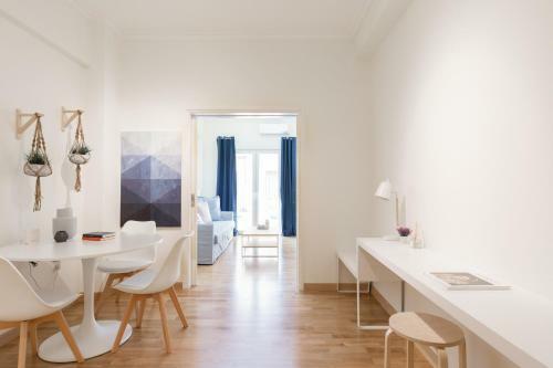 Cosy And Spacious 1bd Apartment - Koukaki By Upstreet