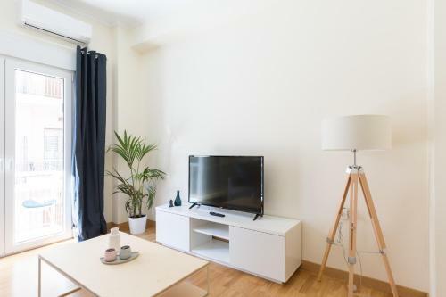 Cosy And Spacious 1bd Apartment - Koukaki By Upstreet