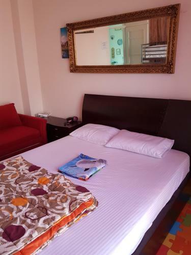 Acropolis Hostel
