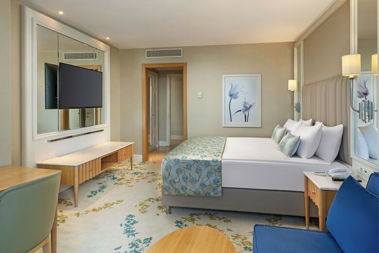 Titanic Beach & Resort De Luxe Hotel