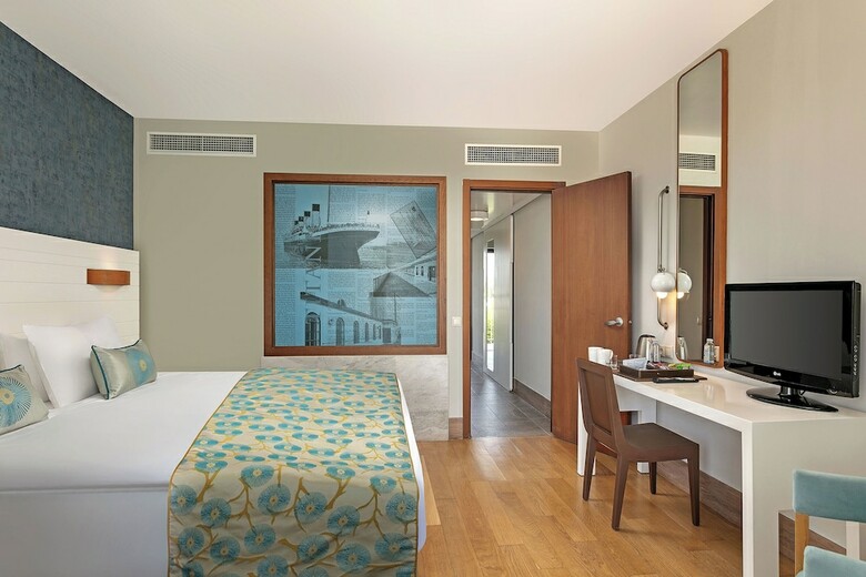 Titanic Beach & Resort De Luxe Hotel