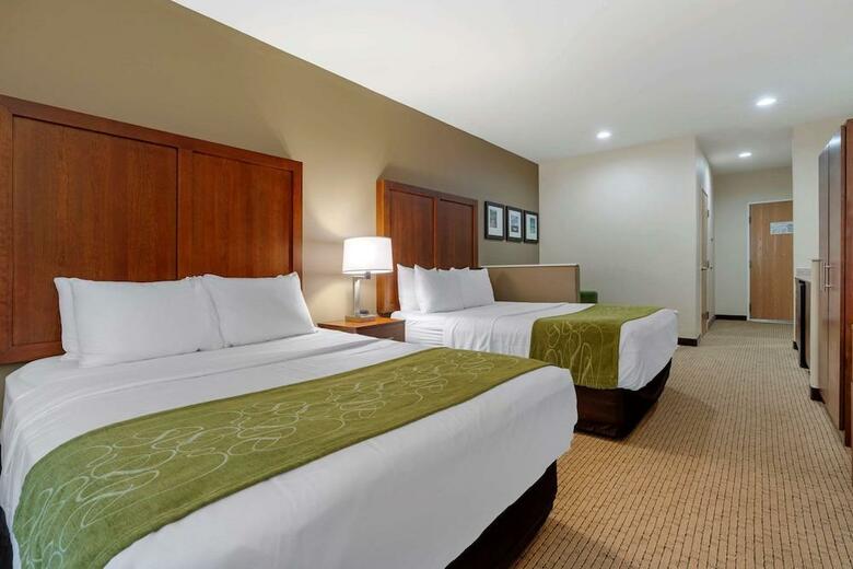 Hotel Comfort Suites