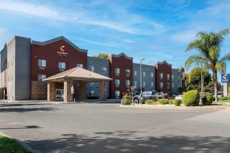 Hotel Comfort Suites