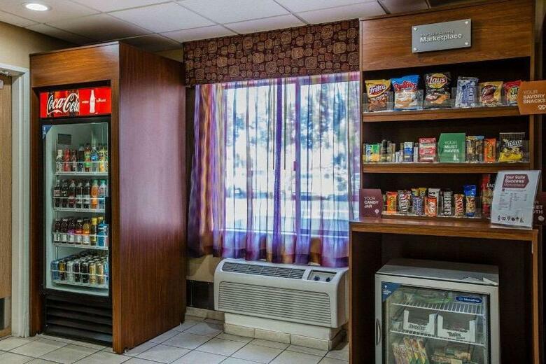 Hotel Comfort Suites