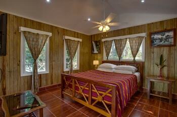 Hotel Midas Resort