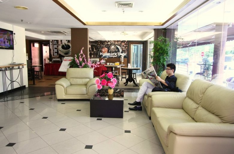 Hallmark Hotel