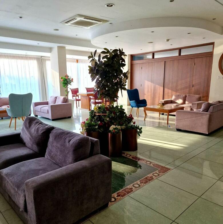 Moniatis Hotel