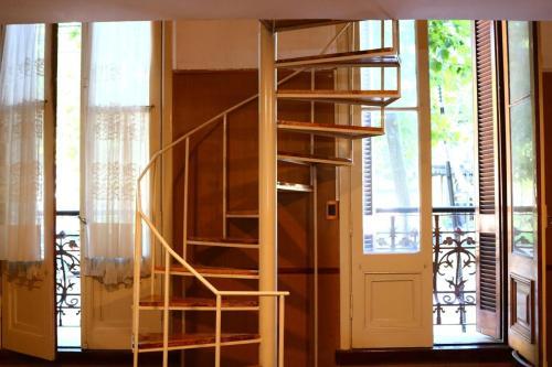 Apart C�ntrico (frente A Plaza Principal)