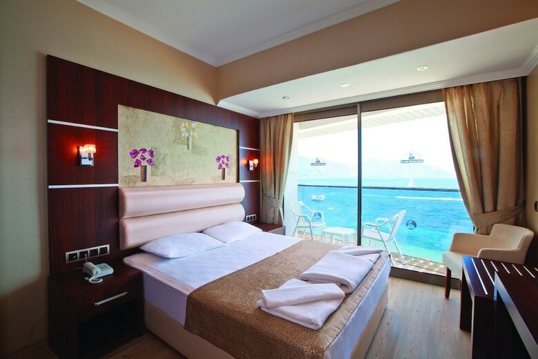 Malibu Beach Hotel