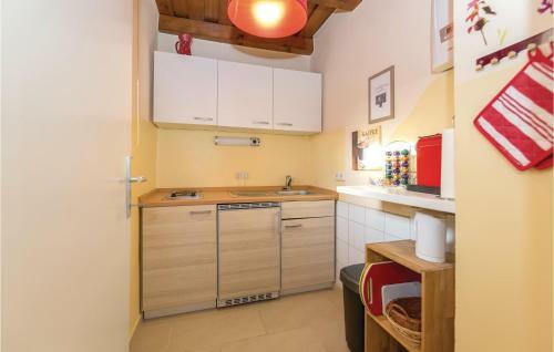 One-bedroom Holiday Home In Deutsch-schutzen