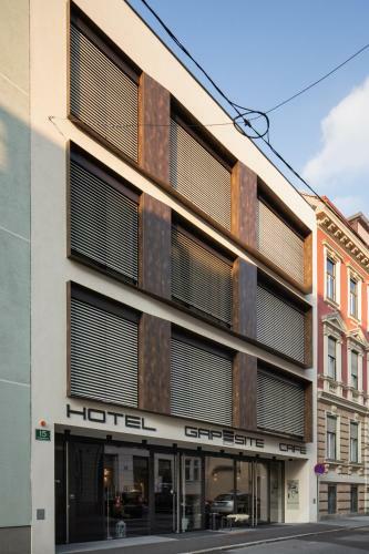 Gapsite Hotel