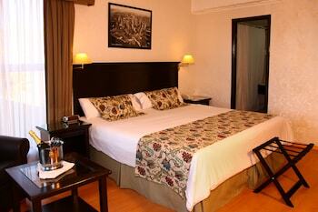 Hotel Ramada By Wyndham Buenos Aires Vicente Lopez