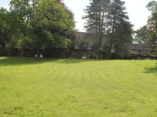 Cozy Apartment In Walkendorf With Garden