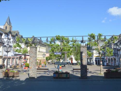 Luxurious Apartment In Ulmen Near Lake