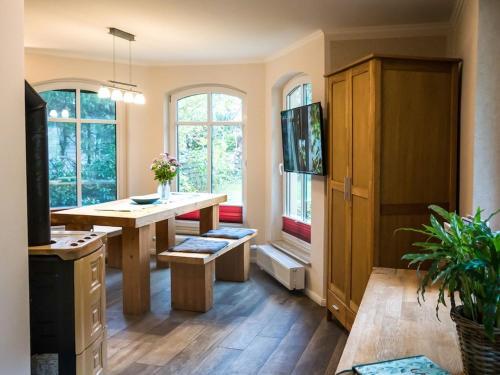 Modern Bungalow In Tessmannsdorf On Coastal Forest
