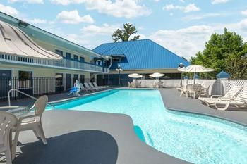 Hotel Days Inn Savannah Airport