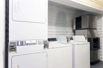 Hotel Days Inn Savannah Airport