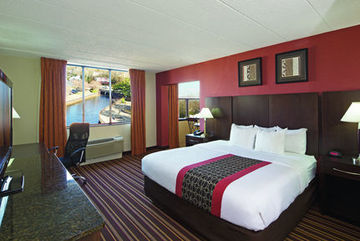 Hotel Holiday Inn Salisbury Downtown Area