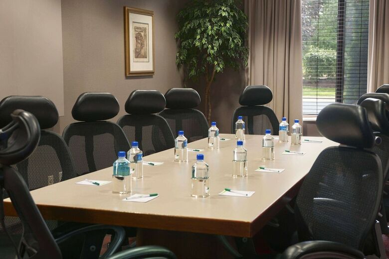 Hotel Wingate By Wyndham Schaumburg / Convention Center