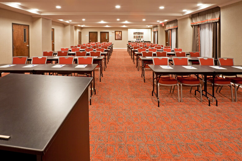 Holiday Inn Express Hotel & Suites Stephenville