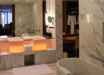 Hotel Crowne Plaza Shanghai Harbour City