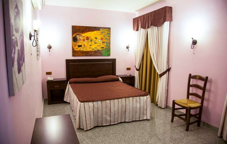 Hotel Plaza Del Castillo