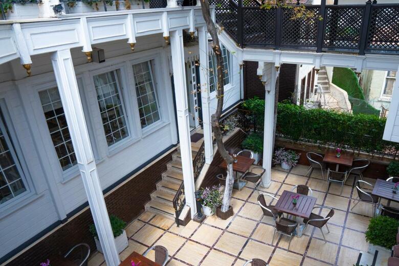 Hotel Avicenna
