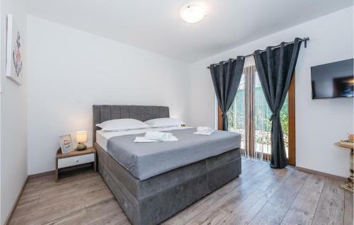 Four-bedroom Holiday Home In Bilice