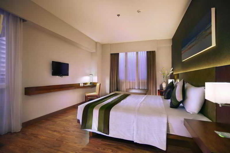 Hotel Grand Whiz Kelapa Gading