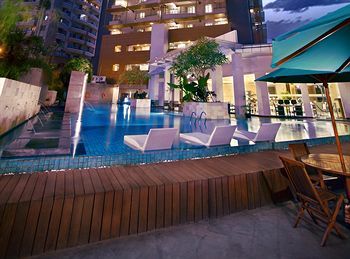 Hotel Grand Whiz Kelapa Gading