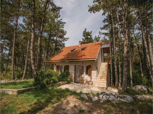 Two-bedroom Holiday Home In Zagvozd