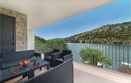Five-bedroom Holiday Home In Zaton