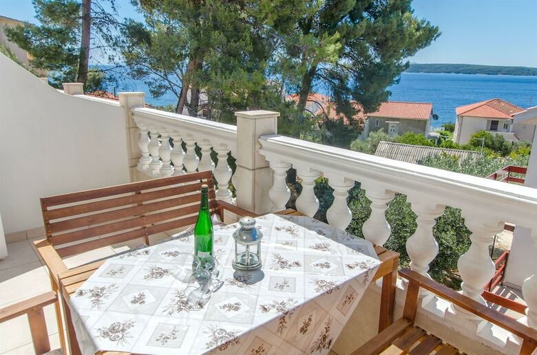 Apartments Ljiljana
