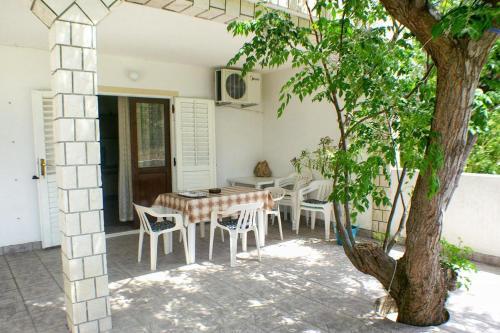 Apartments With A Parking Space Metajna (pag) - 4116