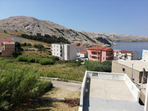 Apartments With A Parking Space Metajna (pag) - 4127