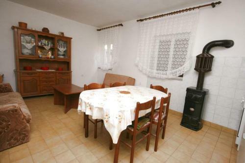 Apartment Metajna 6395b