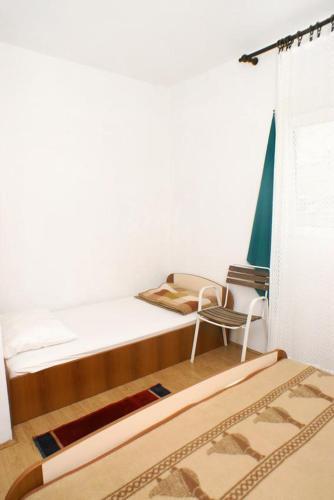 Apartments With A Parking Space Metajna (pag) - 4117