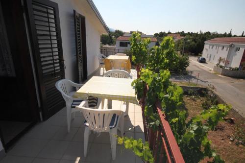 Apartments With A Parking Space Starigrad (paklenica) - 6647