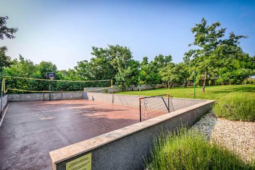 Stokovci Villa Sleeps 10 Pool Air Con Wifi